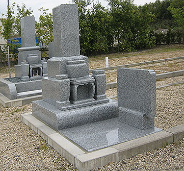 1.32 ｍ2セット墓地 和型墓石